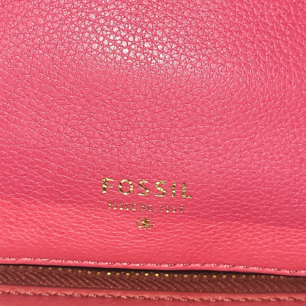 NWT Fossil Pink Pebble Leather/ Cowhide Crossbody/Shoulder Bag Adjustable Strap - Picture 3 of 16